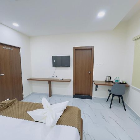 Hotel Apex Inn Hyderabad Airport Zewnętrze zdjęcie