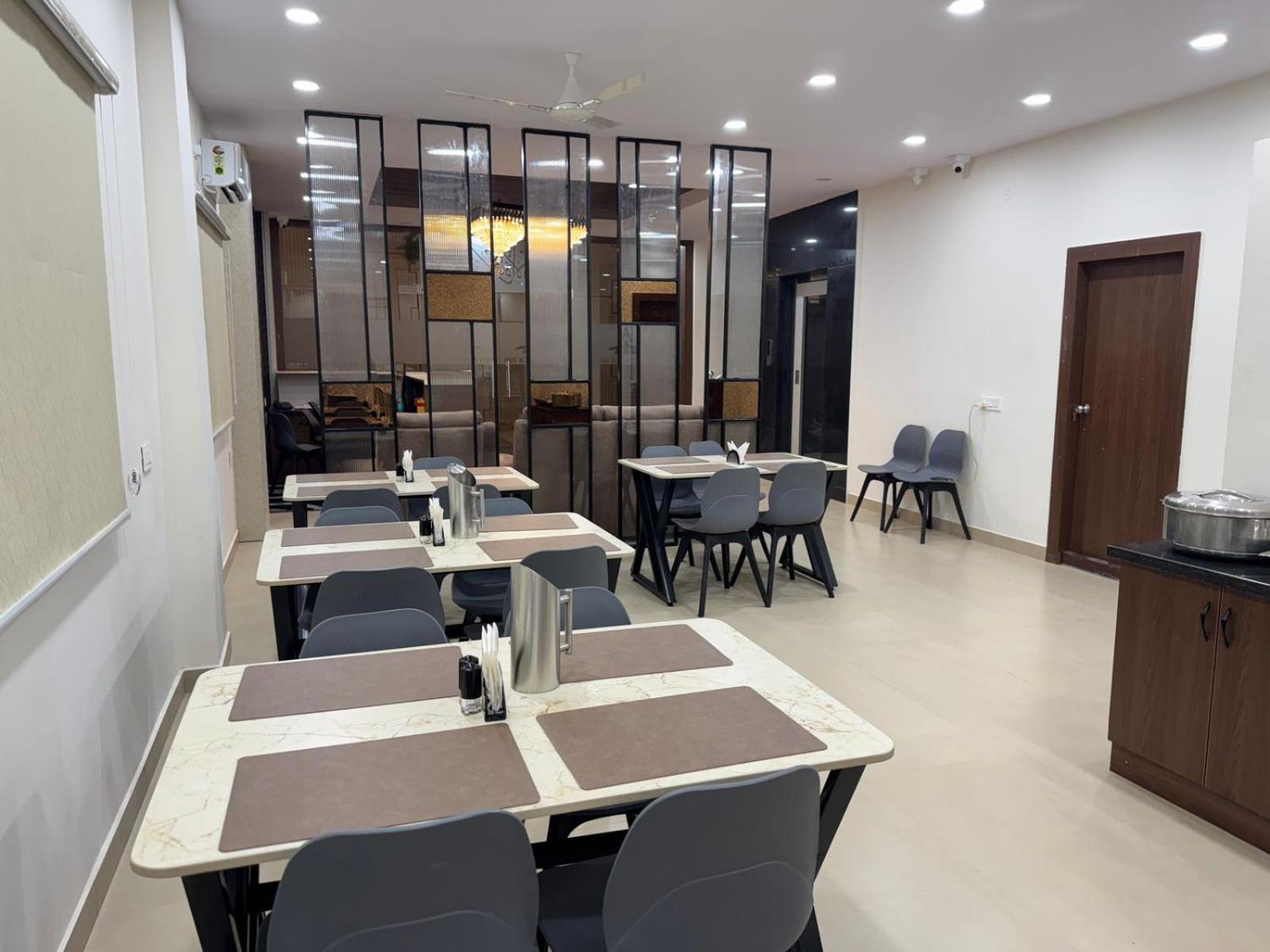 Hotel Apex Inn Hyderabad Airport Zewnętrze zdjęcie